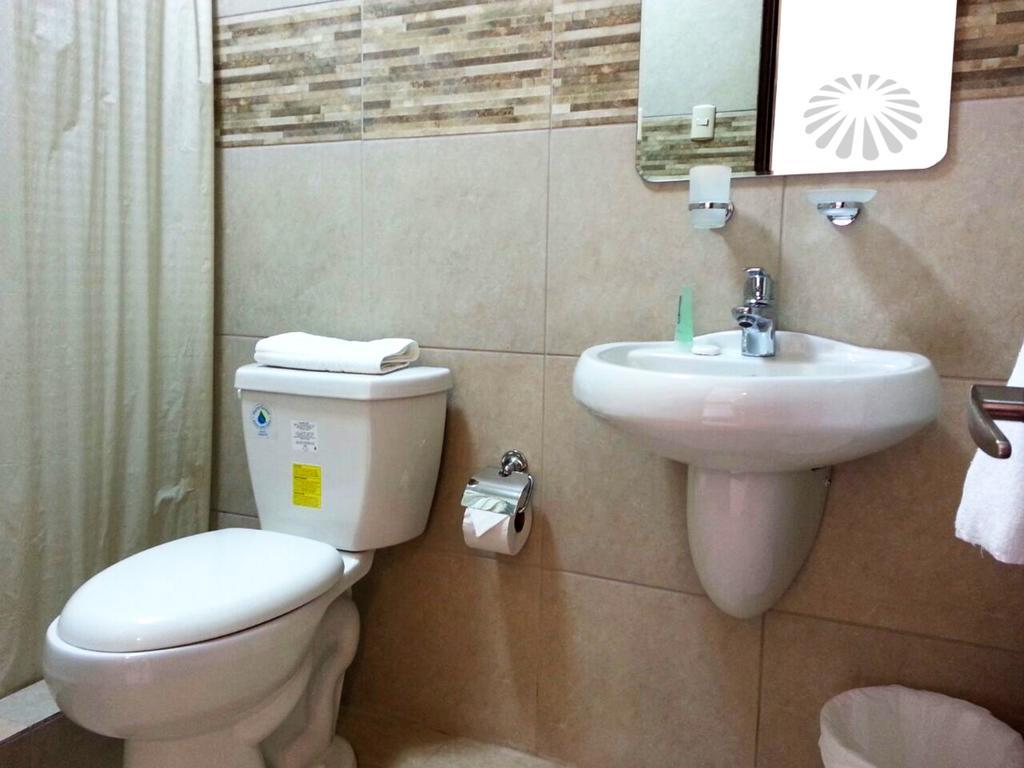 Buenavista Place Hotel Bahia de Caraquez Zimmer foto